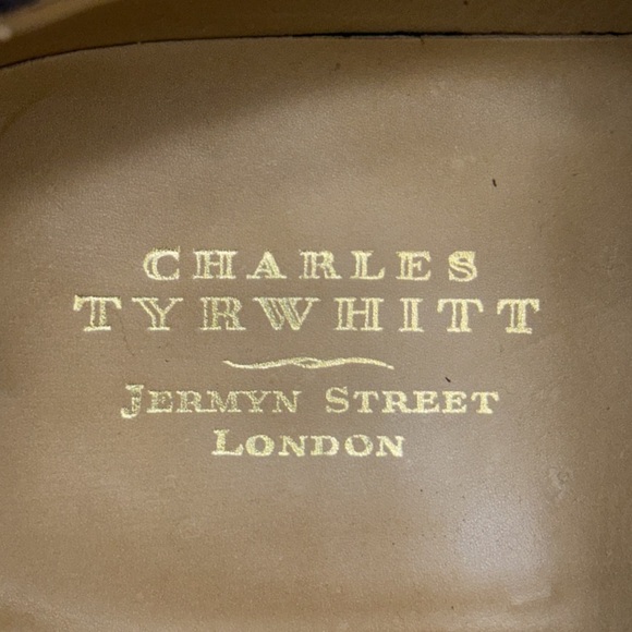 CHARLES TYRWHITT SUEDE OXFORD SHOES - Picture 9 of 10